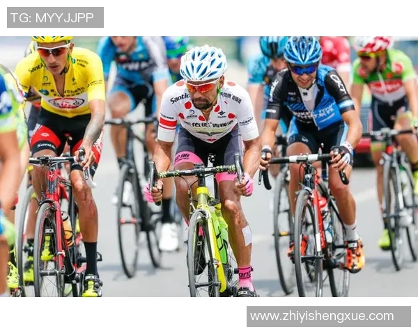 重庆羽毛球队在洲际杯积分榜上以71分稳居第一名展现强大实力 重庆羽毛球队在洲际杯积分榜上以71分稳居第一名展现强大实力